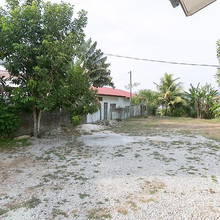 Sri Melor Inn Pantai Cenang  Exteriör bild