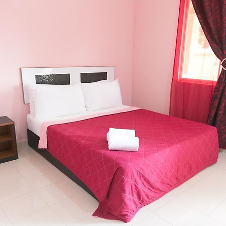 Sri Melor Inn Pantai Cenang  Exteriör bild